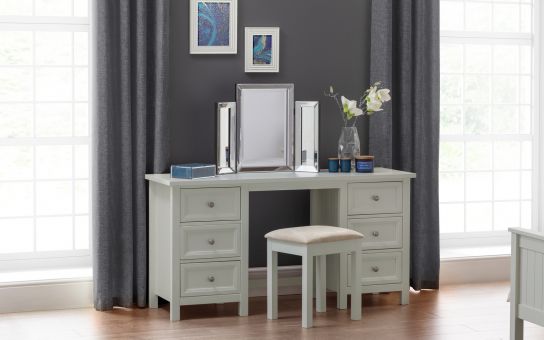 Maine Dove Grey Bedroom